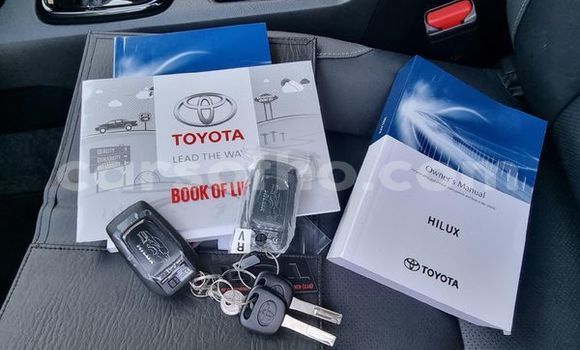 Acheter Occasion Voiture Toyota Hilux Blanc à Maseru, Maseru Acheter Occasion Voiture Toyota Hilux Blanc à Maseru, Maseru
