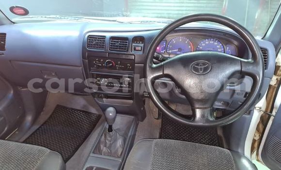 Acheter Occasion Voiture Toyota Hilux Blanc à Maseru, Maseru Acheter Occasion Voiture Toyota Hilux Blanc à Maseru, Maseru