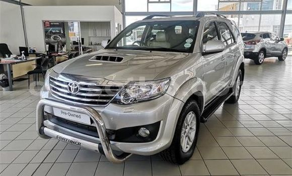 Acheter Occasion Voiture Toyota Fortuner Gris à Maseru, Maseru Acheter Occasion Voiture Toyota Fortuner Gris à Maseru, Maseru