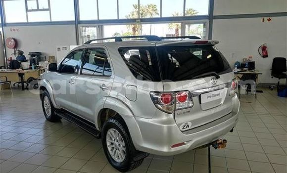 Acheter Occasion Voiture Toyota Fortuner Gris à Maseru, Maseru Acheter Occasion Voiture Toyota Fortuner Gris à Maseru, Maseru