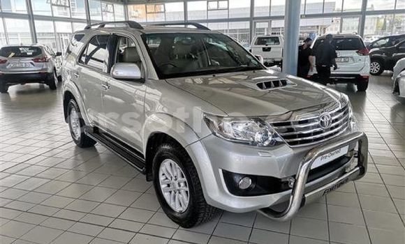 Acheter Occasion Voiture Toyota Fortuner Gris à Maseru, Maseru Acheter Occasion Voiture Toyota Fortuner Gris à Maseru, Maseru