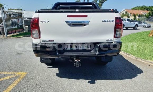 Acheter Occasion Voiture Toyota Hilux Blanc à Maseru, Maseru Acheter Occasion Voiture Toyota Hilux Blanc à Maseru, Maseru
