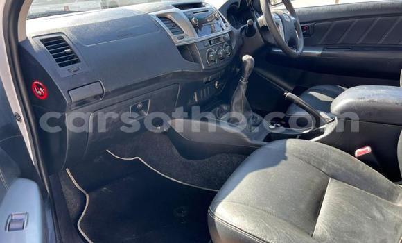 Acheter Occasion Voiture Toyota Hilux Blanc à Maseru, Maseru Acheter Occasion Voiture Toyota Hilux Blanc à Maseru, Maseru