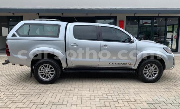 Buy Used Toyota Hilux Silver Car in Maseru in Maseru Buy Used Toyota Hilux Silver Car in Maseru in Maseru