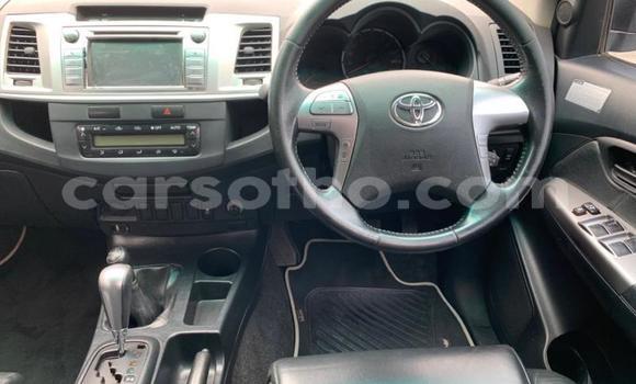 Buy Used Toyota Hilux Silver Car in Maseru in Maseru Buy Used Toyota Hilux Silver Car in Maseru in Maseru