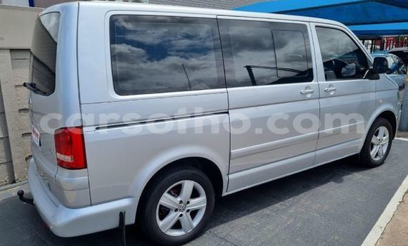 Acheter Occasion Voiture Volkswagen Caravelle Gris à Maseru, Maseru Acheter Occasion Voiture Volkswagen Caravelle Gris à Maseru, Maseru