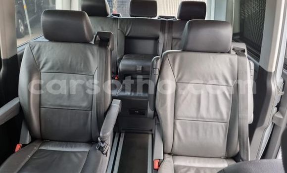 Acheter Occasion Voiture Volkswagen Caravelle Gris à Maseru, Maseru Acheter Occasion Voiture Volkswagen Caravelle Gris à Maseru, Maseru
