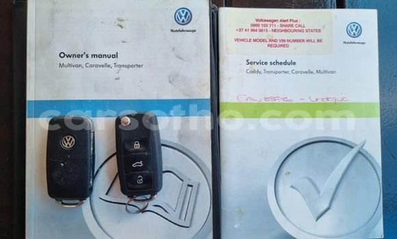 Acheter Occasion Voiture Volkswagen Caravelle Gris à Maseru, Maseru Acheter Occasion Voiture Volkswagen Caravelle Gris à Maseru, Maseru