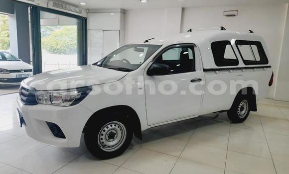 Buy Used Toyota Hilux White Car in Maseru in Maseru Buy Used Toyota Hilux White Car in Maseru in Maseru