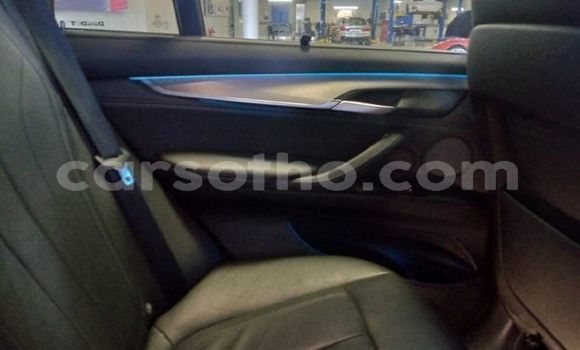 Sayi Na hannu BMW M5 White Mota in Maseru a Maseru Sayi Na hannu BMW M5 White Mota in Maseru a Maseru