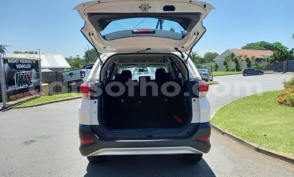 Acheter Occasion Voiture Toyota Rush Blanc à Maseru, Maseru Acheter Occasion Voiture Toyota Rush Blanc à Maseru, Maseru