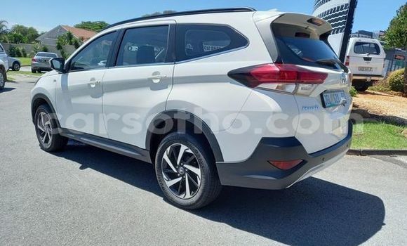 Acheter Occasion Voiture Toyota Rush Blanc à Maseru, Maseru Acheter Occasion Voiture Toyota Rush Blanc à Maseru, Maseru