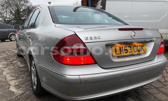 Buy Used Mercedes-Benz E-klasse Silver Car in Mafeteng in Mafeteng Buy Used Mercedes-Benz E-klasse Silver Car in Mafeteng in Mafeteng