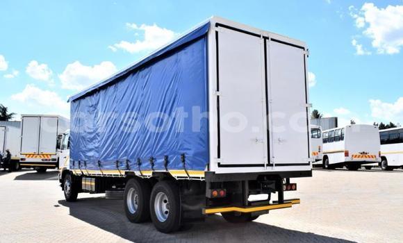 Acheter Occasion Voiture Nissan Urvan Bleu à Maseru, Maseru Acheter Occasion Voiture Nissan Urvan Bleu à Maseru, Maseru