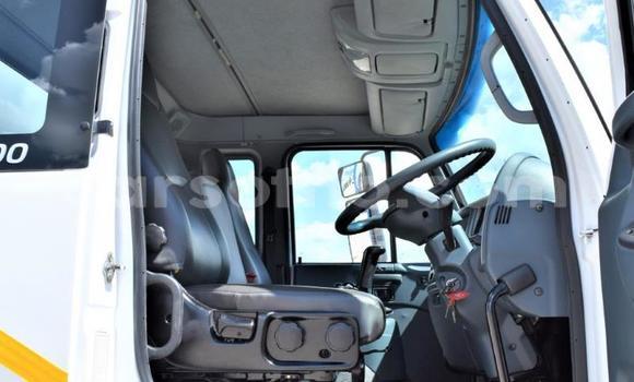 Acheter Occasion Voiture Nissan Urvan Bleu à Maseru, Maseru Acheter Occasion Voiture Nissan Urvan Bleu à Maseru, Maseru