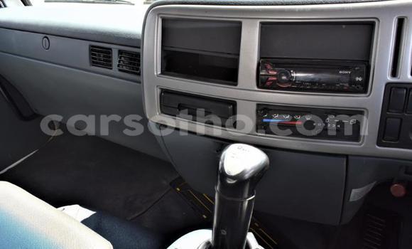 Acheter Occasion Voiture Nissan Urvan Bleu à Maseru, Maseru Acheter Occasion Voiture Nissan Urvan Bleu à Maseru, Maseru