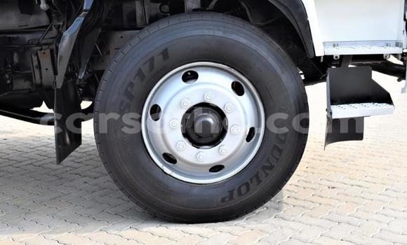 Acheter Occasion Voiture Nissan Urvan Blanc à Maseru, Maseru Acheter Occasion Voiture Nissan Urvan Blanc à Maseru, Maseru