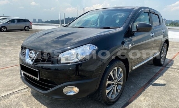 Buy Used Nissan Qashqai Black Car in Hlotse in Leribe Buy Used Nissan Qashqai Black Car in Hlotse in Leribe