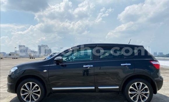 Buy Used Nissan Qashqai Black Car in Hlotse in Leribe Buy Used Nissan Qashqai Black Car in Hlotse in Leribe