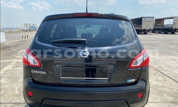 Buy Used Nissan Qashqai Black Car in Hlotse in Leribe Buy Used Nissan Qashqai Black Car in Hlotse in Leribe