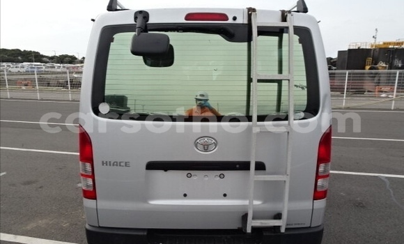 Sayi Na hannu Toyota Hiace Silver Mota in Maseru a Maseru Sayi Na hannu Toyota Hiace Silver Mota in Maseru a Maseru