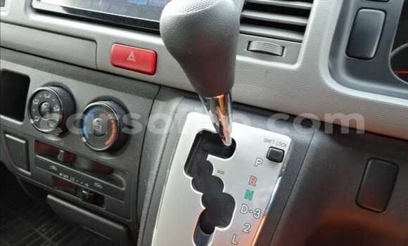 Sayi Na hannu Toyota Hiace Silver Mota in Maseru a Maseru Sayi Na hannu Toyota Hiace Silver Mota in Maseru a Maseru