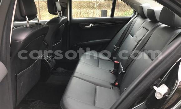 Sayi Na hannu Mercedes-Benz C-klasse Black Mota in Mohale's Hoek a Mohale's Hoek Sayi Na hannu Mercedes-Benz C-klasse Black Mota in Mohale's Hoek a Mohale's Hoek