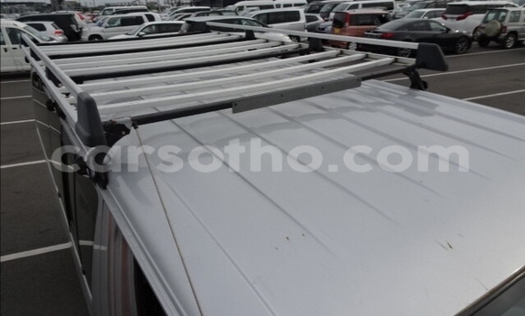 Sayi Na hannu Toyota Hiace Silver Mota in Maseru a Maseru Sayi Na hannu Toyota Hiace Silver Mota in Maseru a Maseru