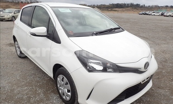 Buy Used Toyota Vitz White Car in Maseru in Maseru Buy Used Toyota Vitz White Car in Maseru in Maseru
