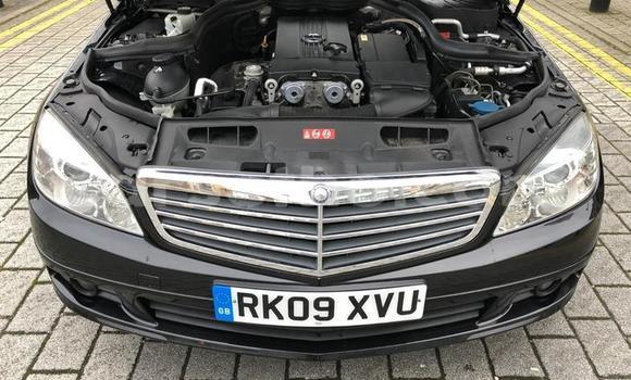 Sayi Na hannu Mercedes-Benz C-klasse Black Mota in Mohale's Hoek a Mohale's Hoek Sayi Na hannu Mercedes-Benz C-klasse Black Mota in Mohale's Hoek a Mohale's Hoek