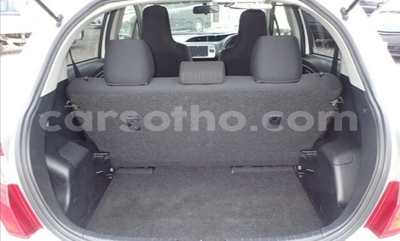 Buy Used Toyota Vitz White Car in Maseru in Maseru Buy Used Toyota Vitz White Car in Maseru in Maseru