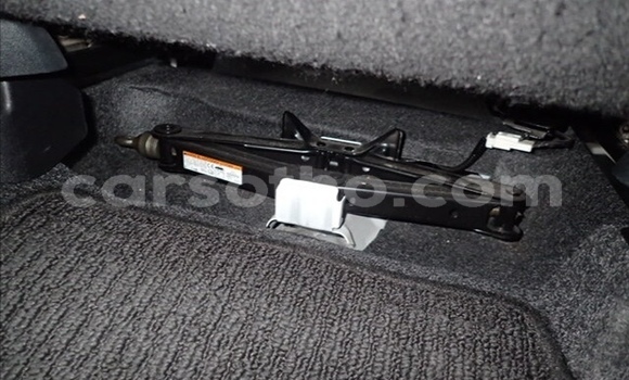 Buy Used Toyota Vitz White Car in Maseru in Maseru Buy Used Toyota Vitz White Car in Maseru in Maseru