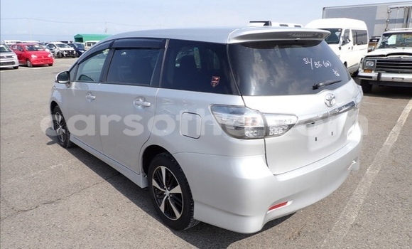اشتري مستعمل Toyota Wish Silver سيارة في Maseru في Maseru اشتري مستعمل Toyota Wish Silver سيارة في Maseru في Maseru