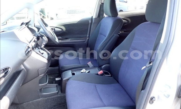 اشتري مستعمل Toyota Wish Silver سيارة في Maseru في Maseru اشتري مستعمل Toyota Wish Silver سيارة في Maseru في Maseru