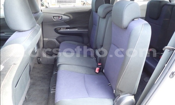 اشتري مستعمل Toyota Wish Silver سيارة في Maseru في Maseru اشتري مستعمل Toyota Wish Silver سيارة في Maseru في Maseru