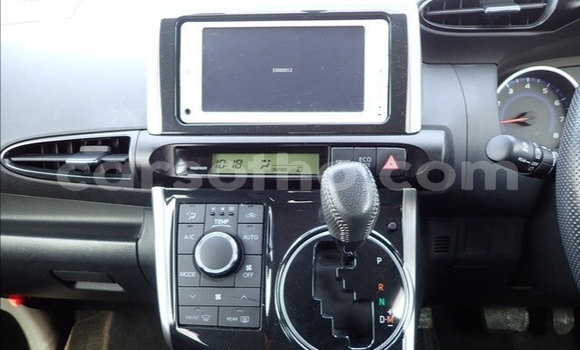 اشتري مستعمل Toyota Wish Silver سيارة في Maseru في Maseru اشتري مستعمل Toyota Wish Silver سيارة في Maseru في Maseru