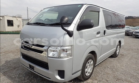 Buy Used Toyota Hiace Silver Car in Maseru in Maseru Buy Used Toyota Hiace Silver Car in Maseru in Maseru