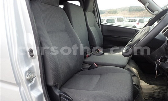 Buy Used Toyota Hiace Silver Car in Maseru in Maseru Buy Used Toyota Hiace Silver Car in Maseru in Maseru