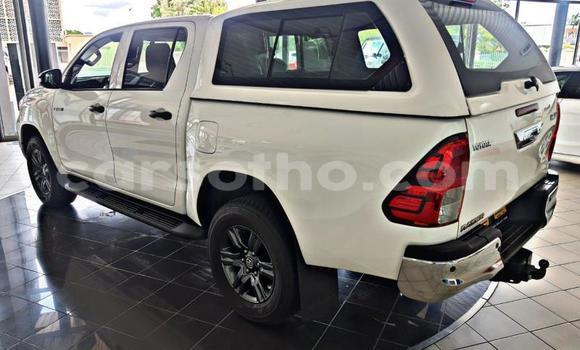 Acheter Occasion Voiture Toyota Hilux Blanc à Maseru, Maseru Acheter Occasion Voiture Toyota Hilux Blanc à Maseru, Maseru