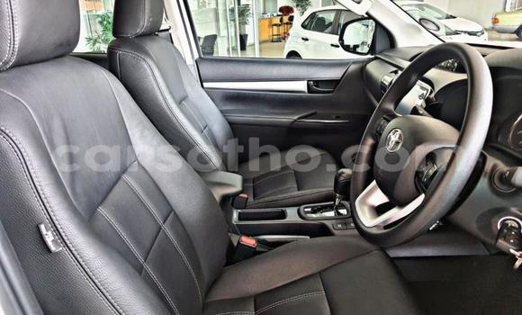 Acheter Occasion Voiture Toyota Hilux Blanc à Maseru, Maseru Acheter Occasion Voiture Toyota Hilux Blanc à Maseru, Maseru