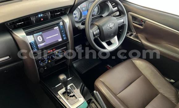 Acheter Occasion Voiture Toyota Fortuner Gris à Maseru, Maseru Acheter Occasion Voiture Toyota Fortuner Gris à Maseru, Maseru