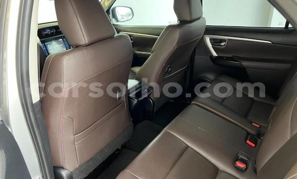 Acheter Occasion Voiture Toyota Fortuner Gris à Maseru, Maseru Acheter Occasion Voiture Toyota Fortuner Gris à Maseru, Maseru