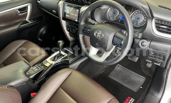 Acheter Occasion Voiture Toyota Fortuner Gris à Maseru, Maseru Acheter Occasion Voiture Toyota Fortuner Gris à Maseru, Maseru