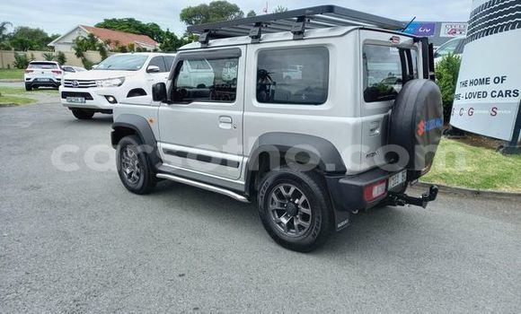 اشتري مستعمل Suzuki Jimny Silver سيارة في Maseru في Maseru اشتري مستعمل Suzuki Jimny Silver سيارة في Maseru في Maseru