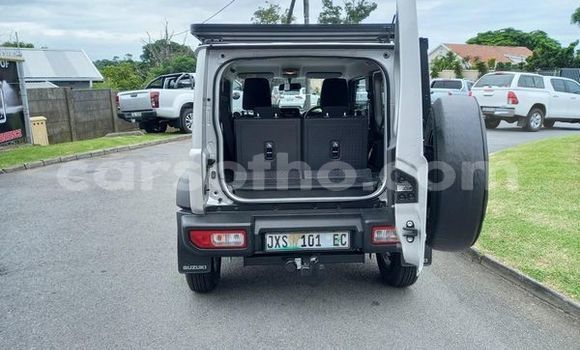 اشتري مستعمل Suzuki Jimny Silver سيارة في Maseru في Maseru اشتري مستعمل Suzuki Jimny Silver سيارة في Maseru في Maseru