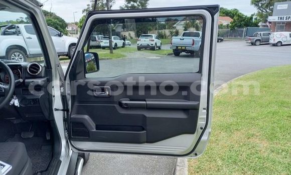 اشتري مستعمل Suzuki Jimny Silver سيارة في Maseru في Maseru اشتري مستعمل Suzuki Jimny Silver سيارة في Maseru في Maseru