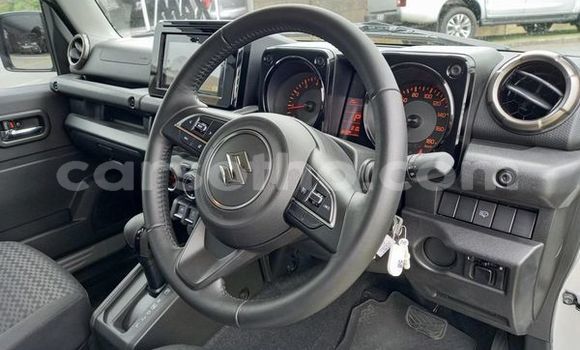 اشتري مستعمل Suzuki Jimny Silver سيارة في Maseru في Maseru اشتري مستعمل Suzuki Jimny Silver سيارة في Maseru في Maseru