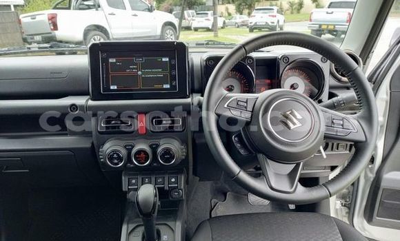 اشتري مستعمل Suzuki Jimny Silver سيارة في Maseru في Maseru اشتري مستعمل Suzuki Jimny Silver سيارة في Maseru في Maseru
