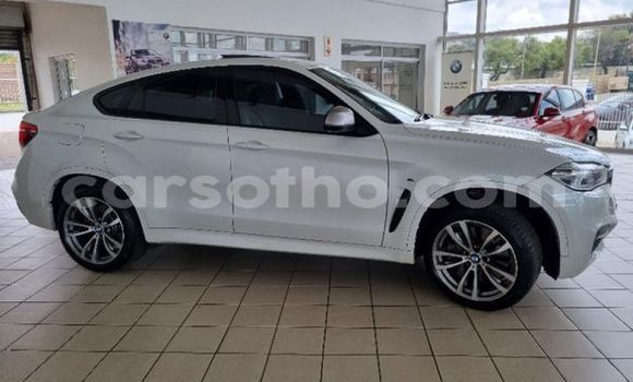 اشتري مستعمل BMW X6 M White سيارة في Maseru في Maseru اشتري مستعمل BMW X6 M White سيارة في Maseru في Maseru