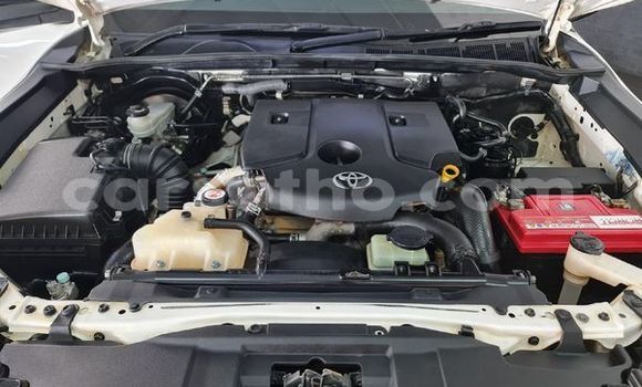Acheter Occasion Voiture Toyota Hilux Blanc à Maseru, Maseru Acheter Occasion Voiture Toyota Hilux Blanc à Maseru, Maseru